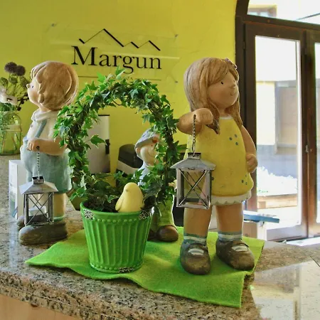 Apartment Residenza Chesa Margun 58-5 By Interhome